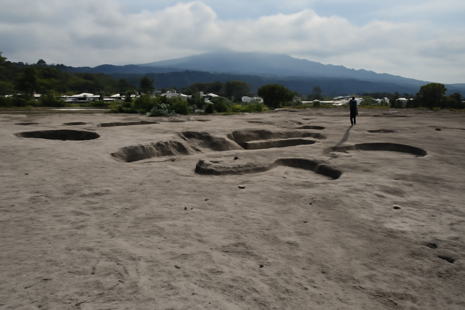 縄文の暮らしを揺るがせた火山の灰、その先で何が広がっていた？